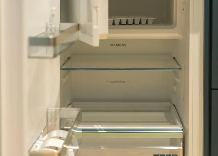 Lyc Designer Studio, Prenzlauer Berg, Up To 4 Ppl *