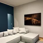 Lyc Designer Studio, Prenzlauer Berg, Up To 4 Ppl * ברלין