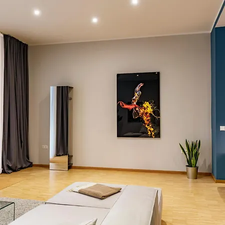 Lyc Designer Studio, Prenzlauer Berg, Up To 4 Ppl *